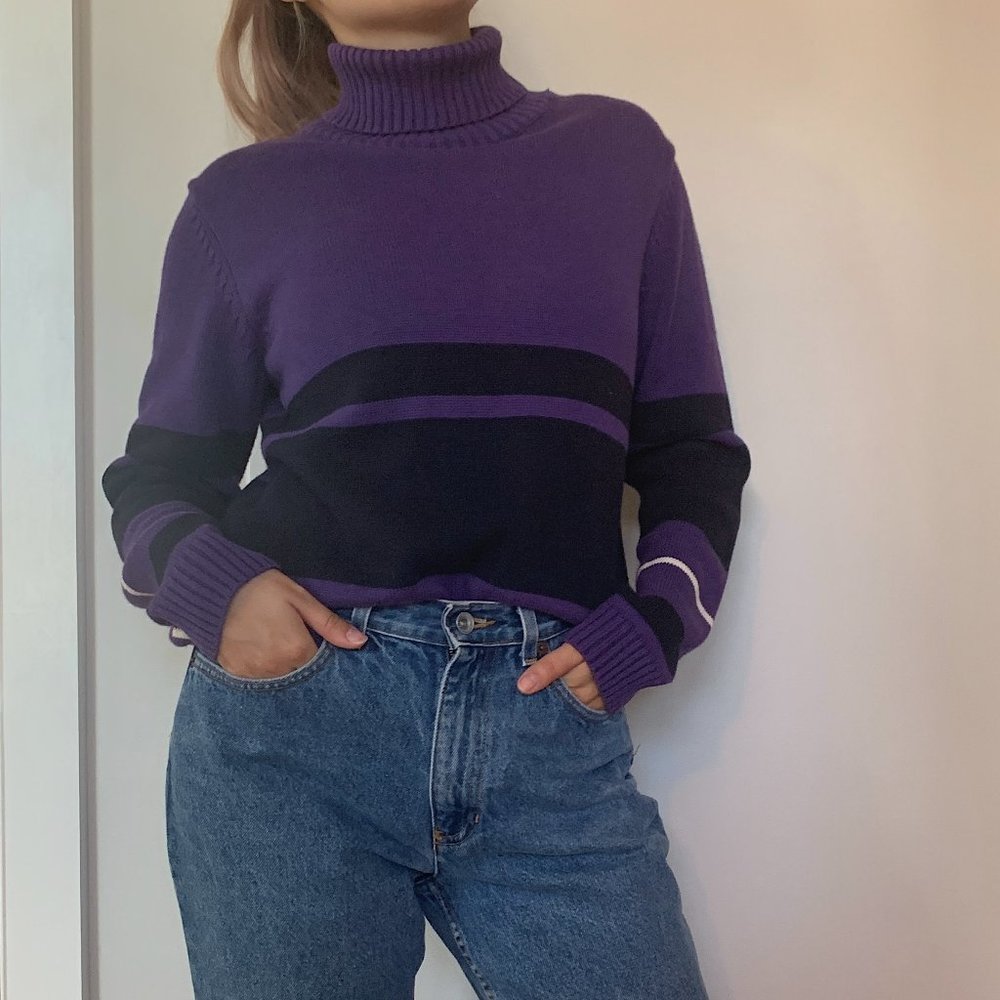 RETRO STRIPED TURTLENECK